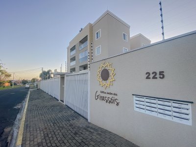 Oportunidade Edifício Jardim dos Girassóis (Apto 02) em Artur Nogueira